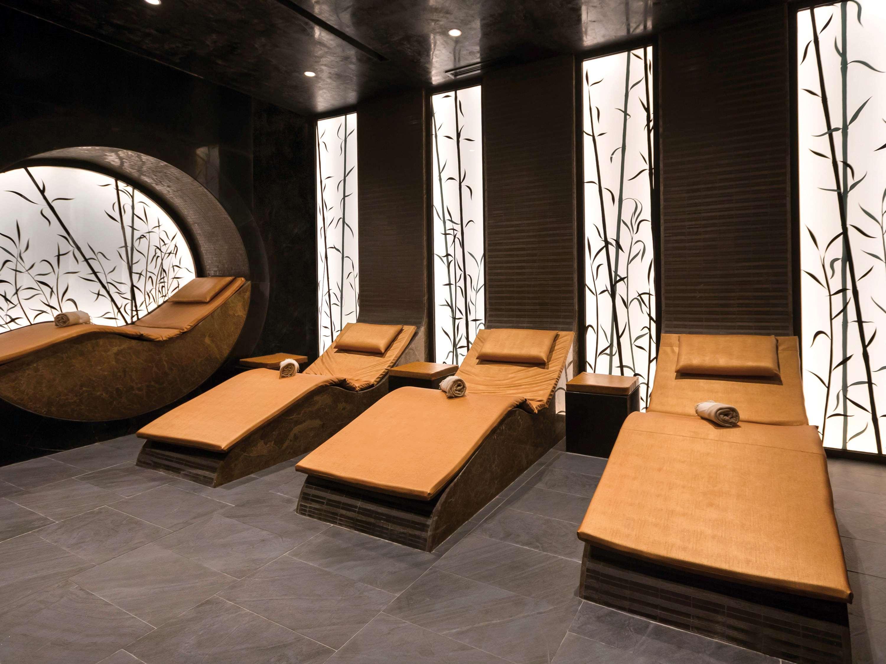 Moevenpick Hotel Du Lac Tunis Exterior photo The relaxation room