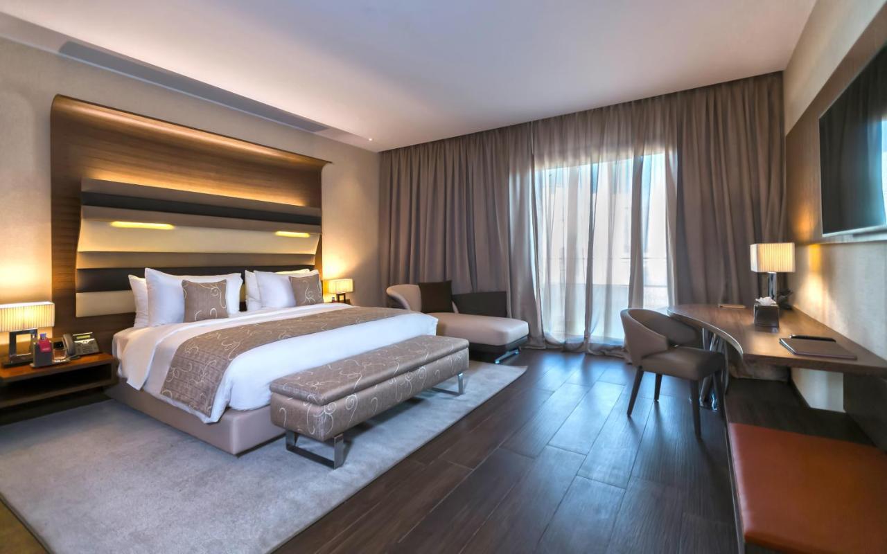 Moevenpick Hotel Du Lac Tunis Exterior photo Deluxe Room